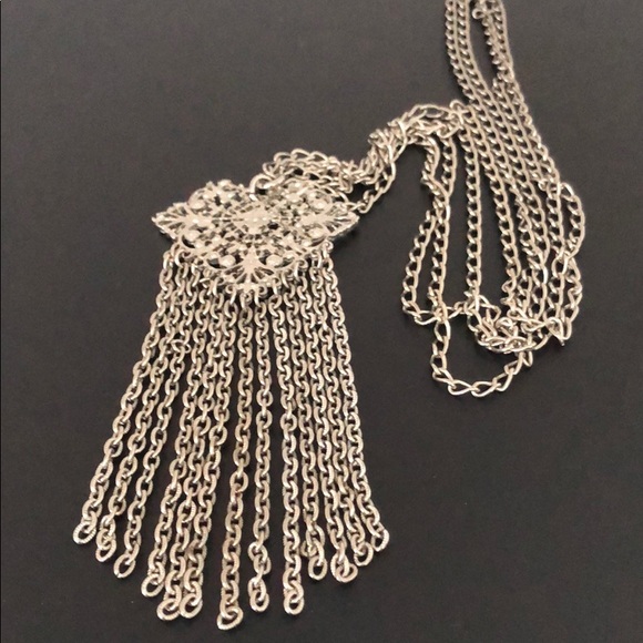 VINTAGE BOHEMIAN SILVER METAL CHAINED NECKLACE - Picture 2 of 8